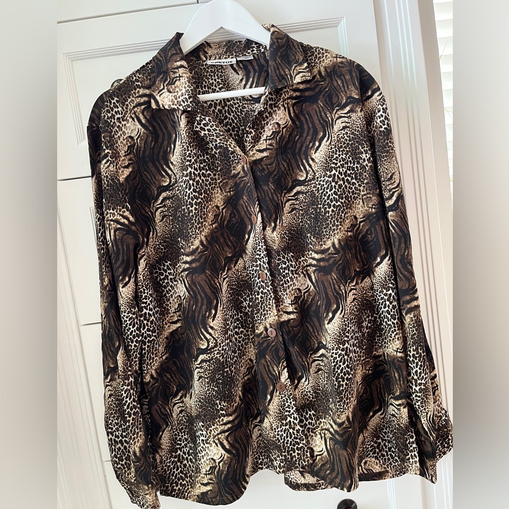 Vintage KAKTUS Animal Print Button Down 🤎🖤